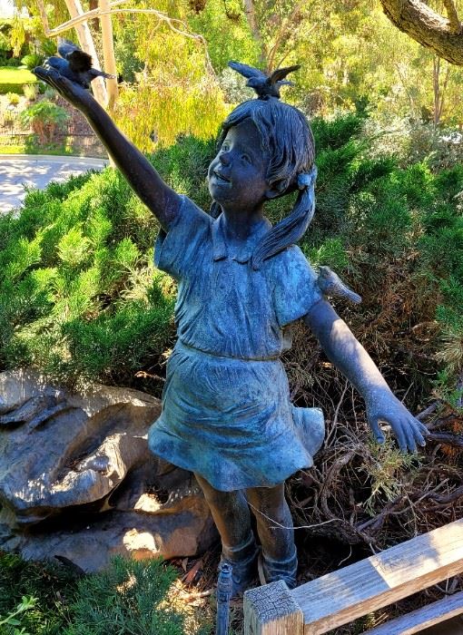 Bronze-Girl-Art-Statue