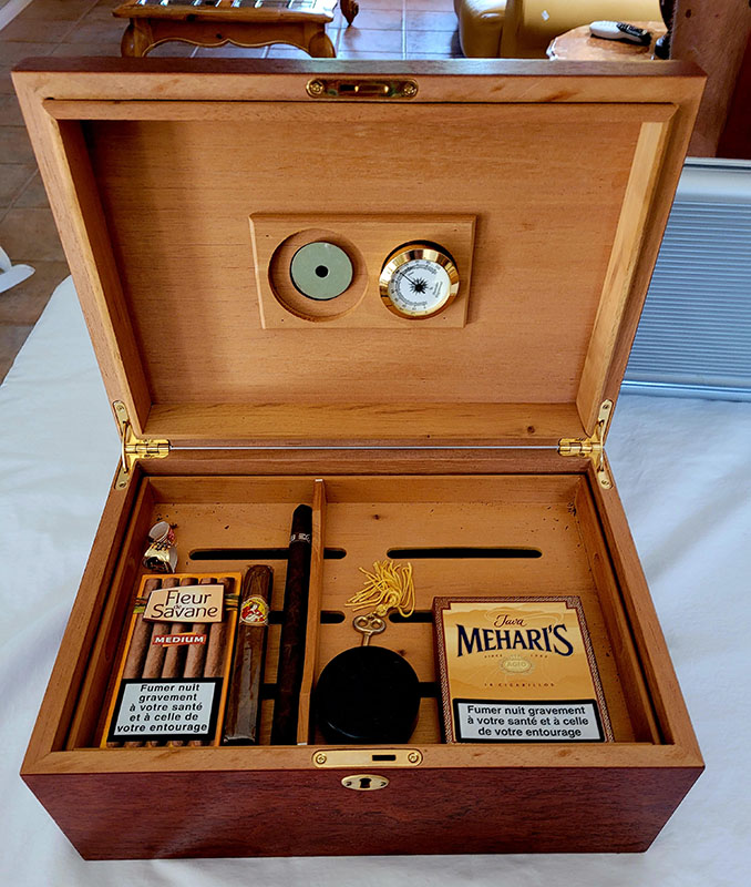 Cigar-Humidor