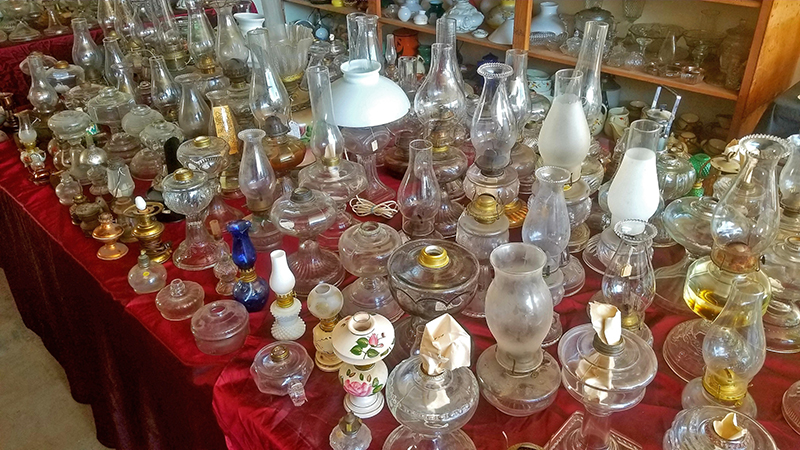 Oil-Lamps-on-Table